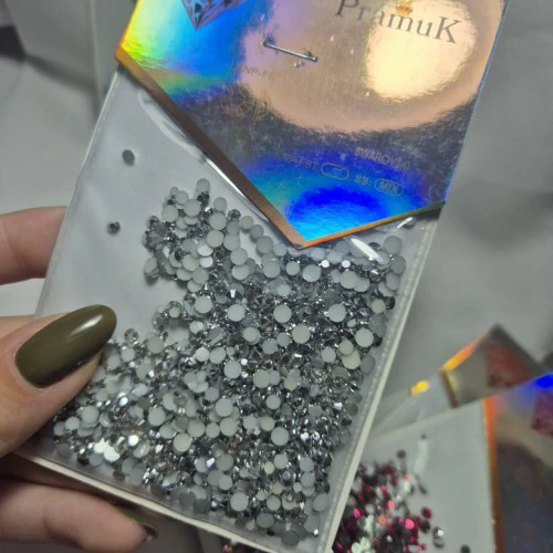 STRASS PARA UÑAS SURTIDO