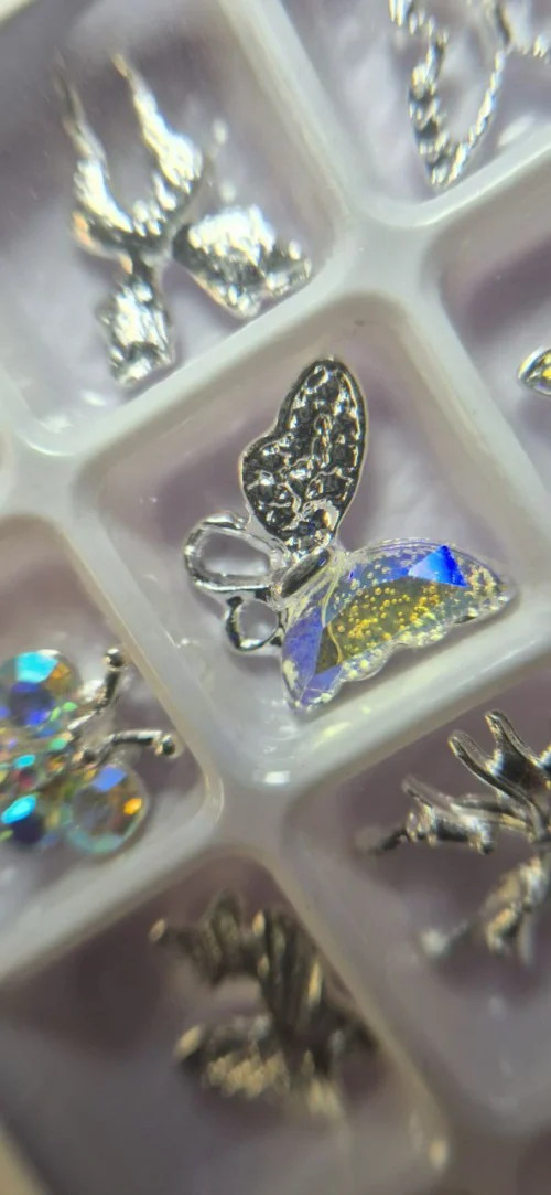 APLIQUES MARIPOSA CITY GIRL