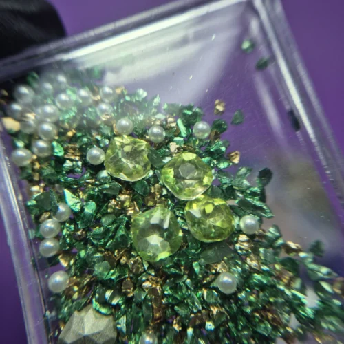 DECO PIEDRAS COLORES Y STRASS VARIOS