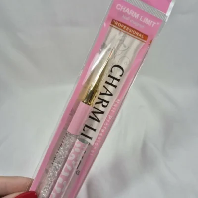 pincel liner charm limit
