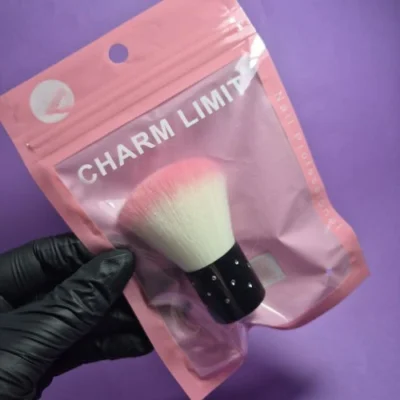 Brocha de polvo charm limit
