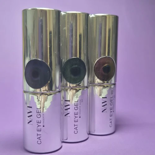 ESMALTE OJO DE GATO NAVI 9D VARIOS TONOS