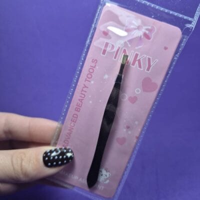 PINZA PARA CEJAS NEGRA PINKY